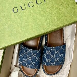 Gucci 100% Authentic GG Platforms